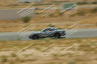 media/May-31-2025-CalClub SCCA (Sat) [[2c1a04e1ee]]/Race/Group 1/Turn 4b/